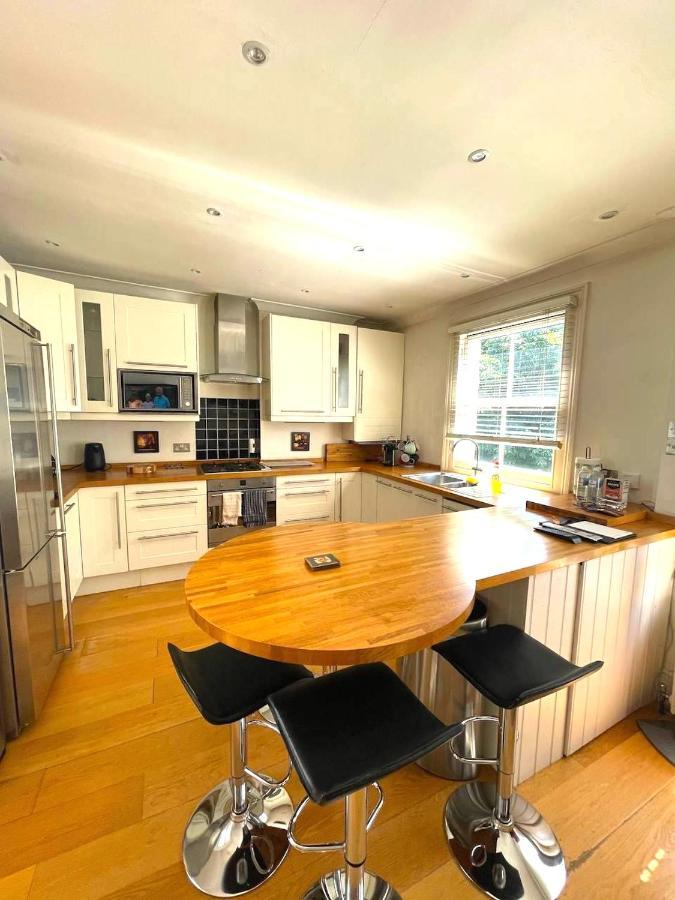 Sunny 2 Bedroom, 2 Bathroom Apartment With Roof Terrace London Exteriör bild
