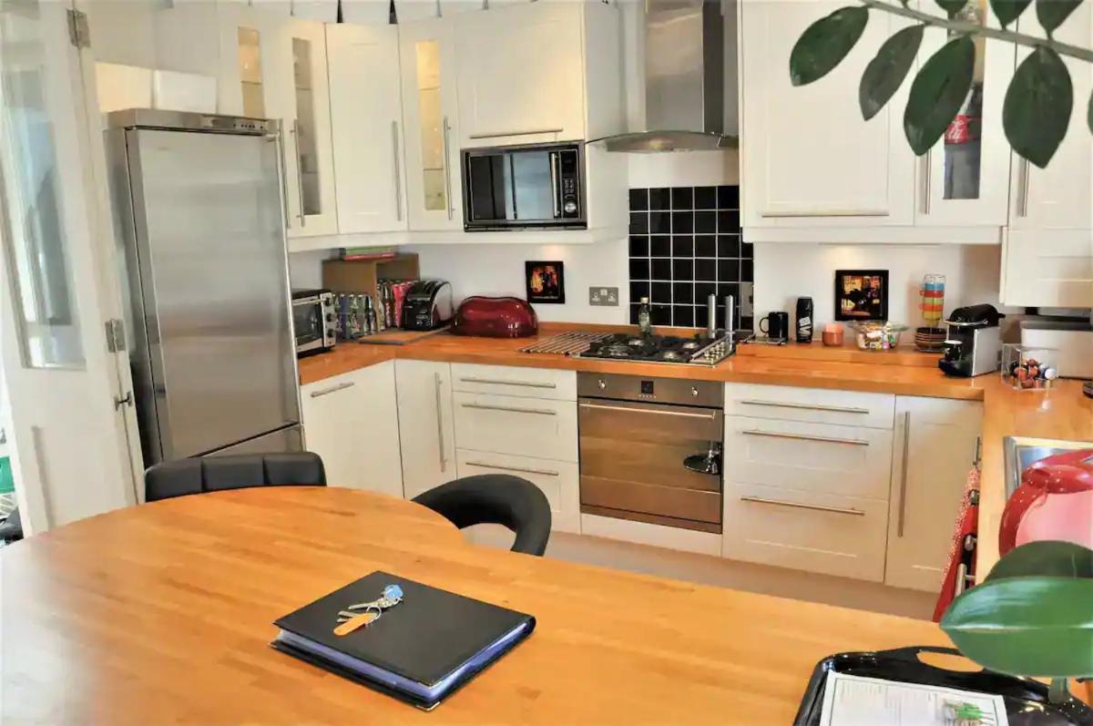 Sunny 2 Bedroom, 2 Bathroom Apartment With Roof Terrace London Exteriör bild